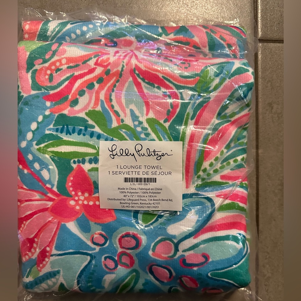 Lilly Pulitzer Lounge Towel New In Package